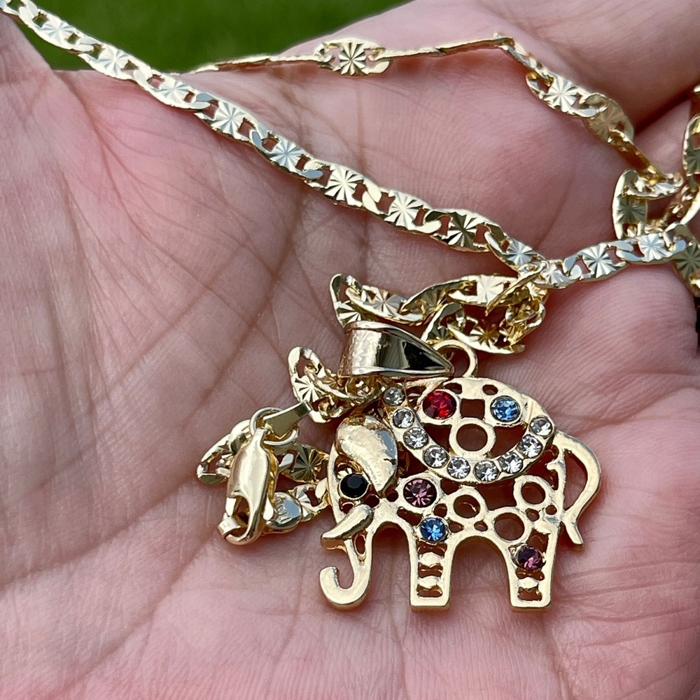 Good Luck Elegant Pendant 14k Plated Gold with Chain - Picture 8 of 10